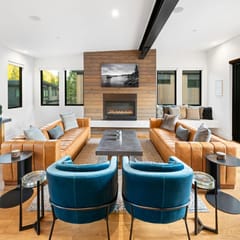 *NEW The Alpenglow House - w/Ski Shuttle & Hot Tub