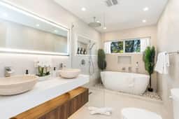 Las Olas Villa - Image 2