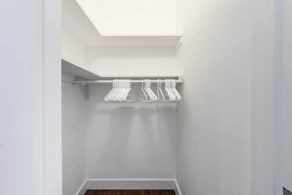 Designer Pool Home • Near Las Olas • Sleeps 10