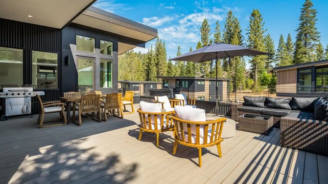 Hot Days, Hotter Listings: High-Impact Insights for Realtors & Investors